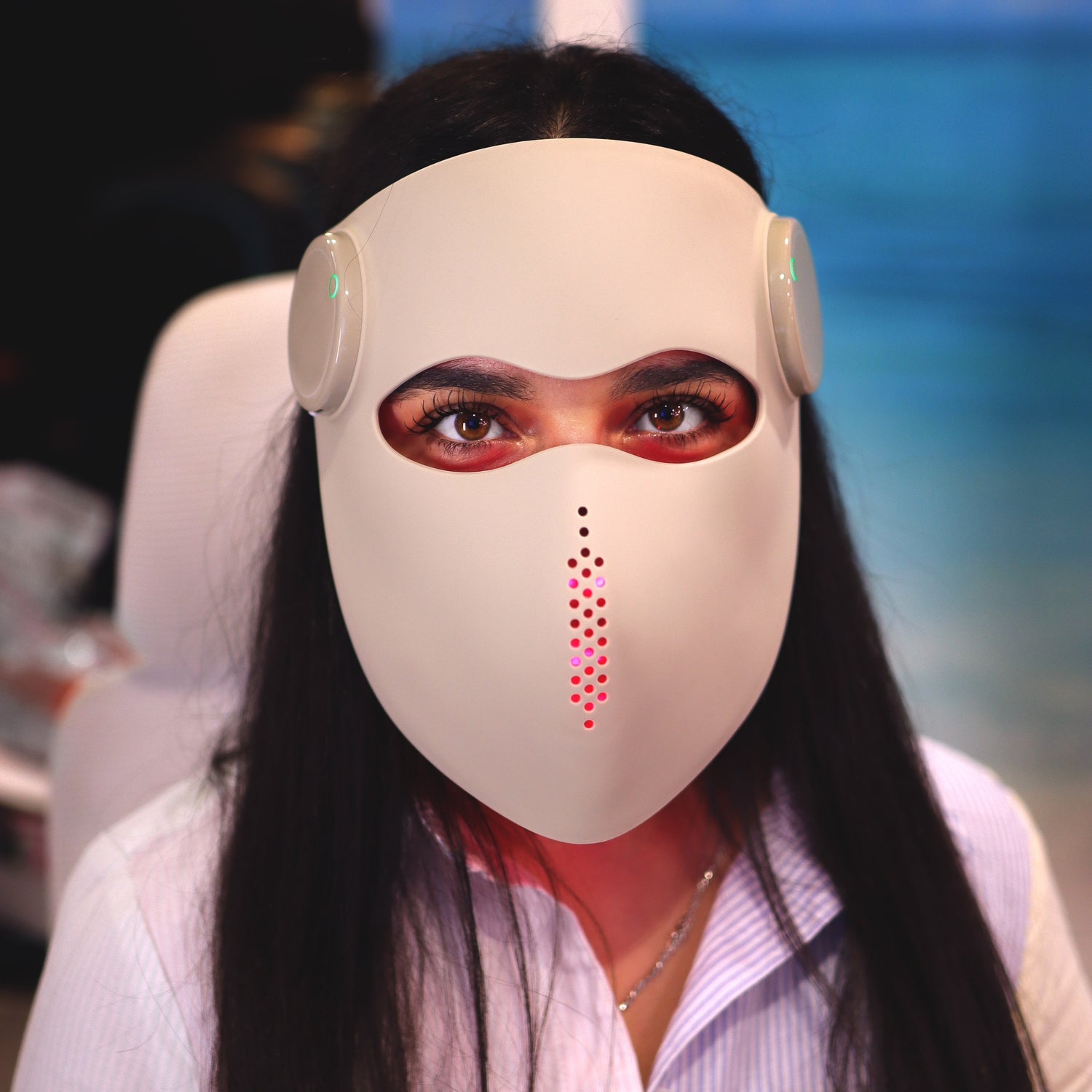 Redjuvi™ GlowLift : Laser Red Light Therapy Mask with Quad-Chip Technology™